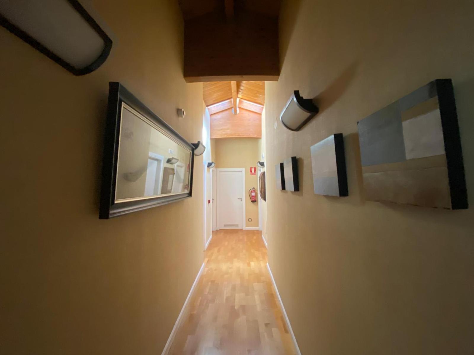Roomrural Hotel Iru-Bide ลุมบิแยร์ ภายนอก รูปภาพ