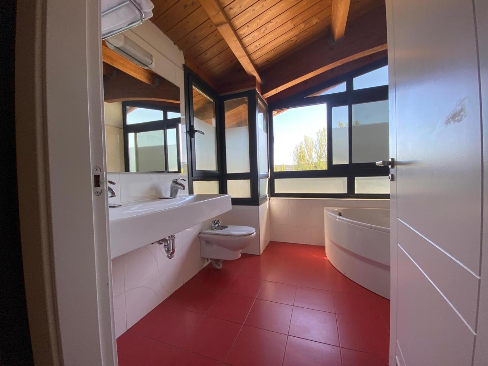 Roomrural Hotel Iru-Bide ลุมบิแยร์ ภายนอก รูปภาพ