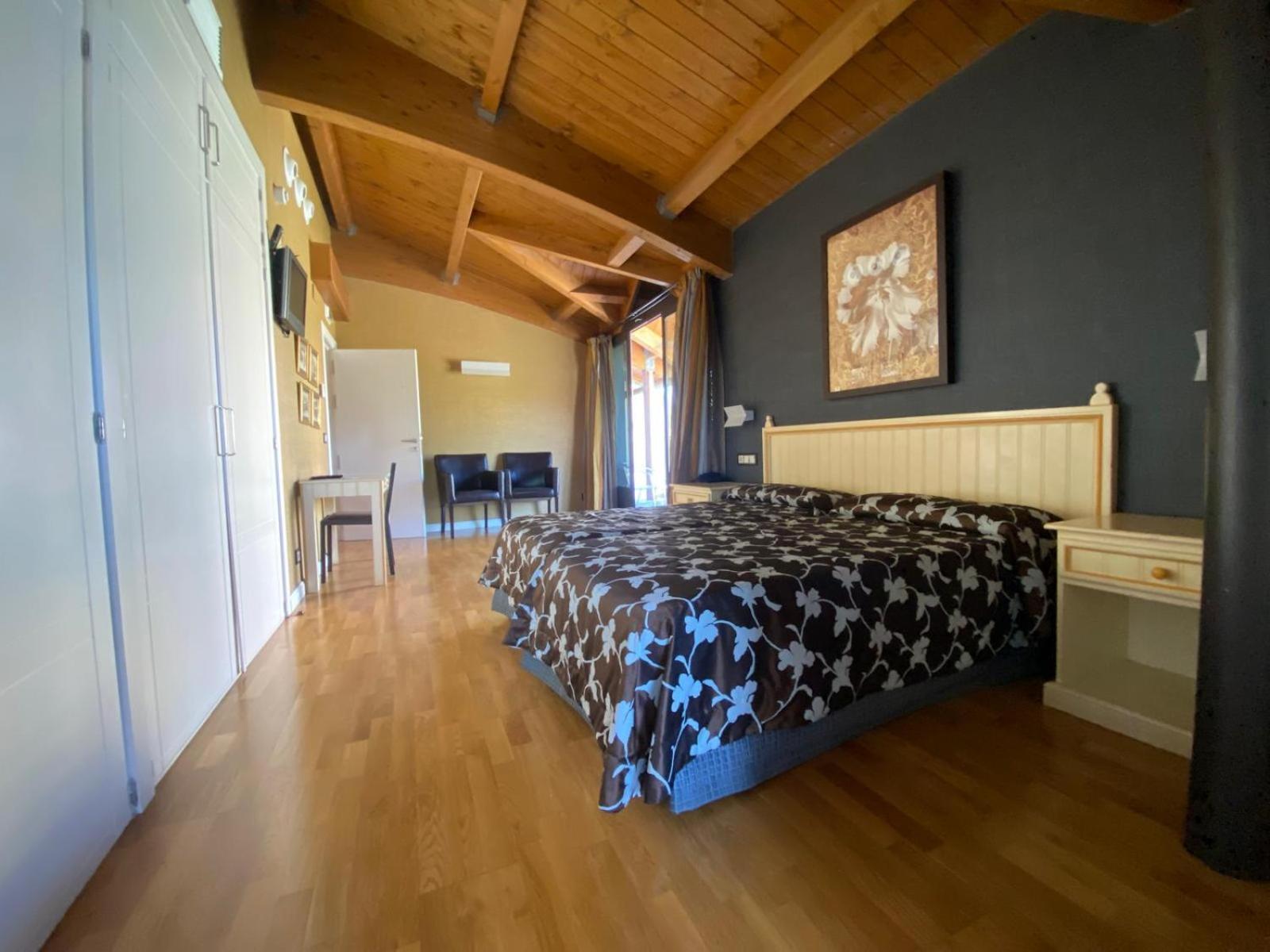 Roomrural Hotel Iru-Bide ลุมบิแยร์ ภายนอก รูปภาพ